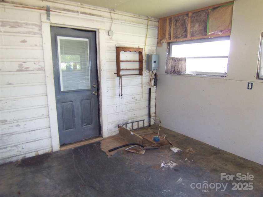 164 Drake Circle, Mooresboro, NC 28114.  MLS# CAR4276587, YatesRealty ID 23338. Mudroom/Laundry