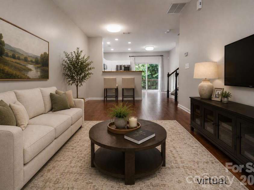 407 Delta Drive, Fort Mill, SC 29715.  MLS# CAR4365600, YatesRealty ID 23339. 