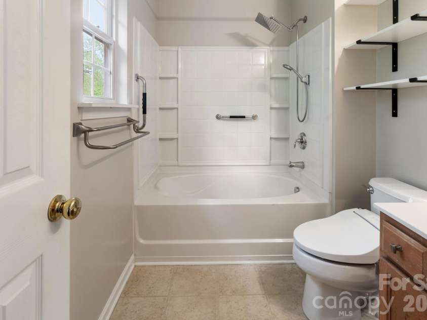 407 Delta Drive, Fort Mill, SC 29715.  MLS# CAR4365600, YatesRealty ID 23339. Primary bathroom