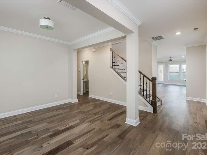 707 Marion Drive, Matthews, NC 28105.  MLS# CAR4276790, YatesRealty ID 23339. 