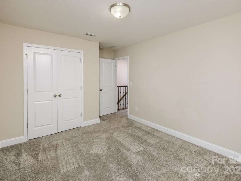 707 Marion Drive, Matthews, NC 28105.  MLS# CAR4276790, YatesRealty ID 23339. 