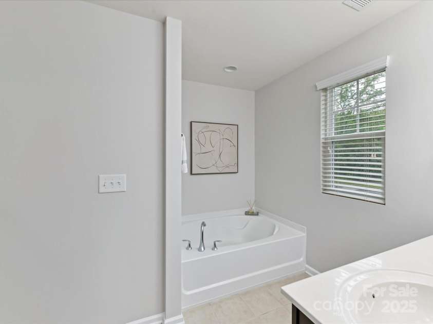 7325 Overmountain Drive, Rock Hill, SC 29732.  MLS# CAR4260121, YatesRealty ID 23340. 