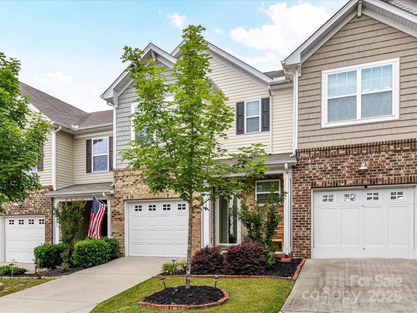 7325 Overmountain Drive, Rock Hill, SC 29732.  MLS# CAR4260121, YatesRealty ID 23340. 