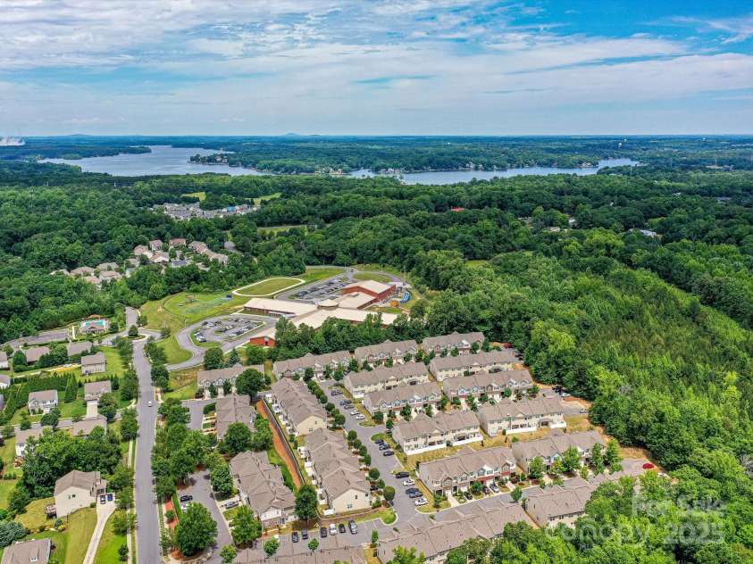 7325 Overmountain Drive, Rock Hill, SC 29732.  MLS# CAR4260121, YatesRealty ID 23340. 