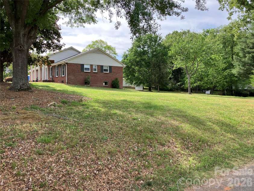 151 Lincoln Road, Forest City, NC 28043.  MLS# CAR4372275, YatesRealty ID 23341. North side