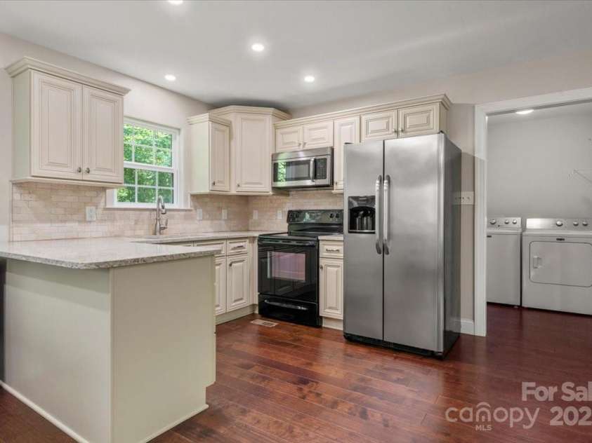 1687 Sierra Road, York, SC 29745.  MLS# CAR4273764, YatesRealty ID 23342. 2nd Living Quarters