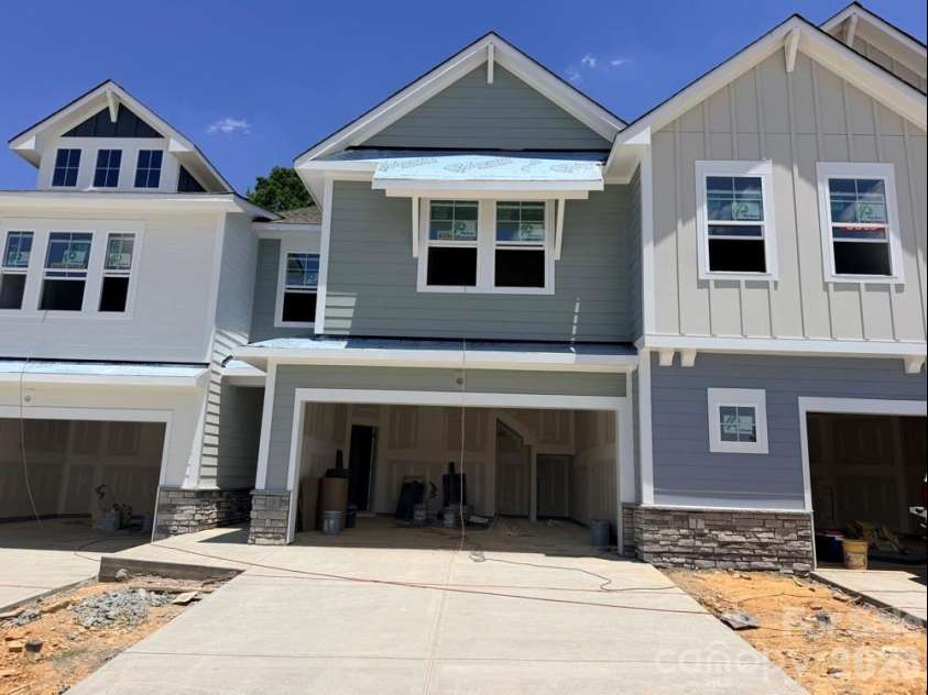 272 Alluvium Lane, Waxhaw, NC 28173.  MLS# CAR4371537, YatesRealty ID 23342. 