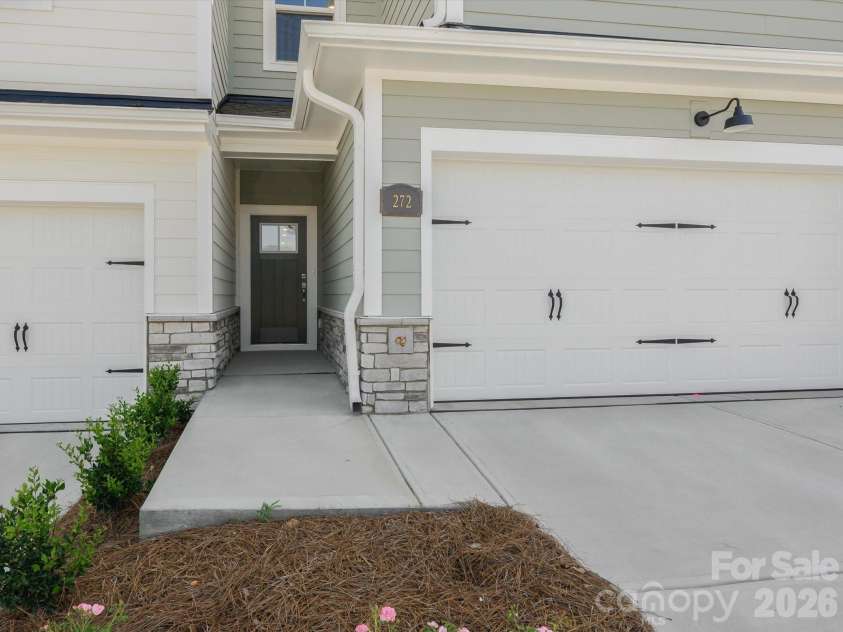 272 Alluvium Lane, Waxhaw, NC 28173.  MLS# CAR4371537, YatesRealty ID 23342. 