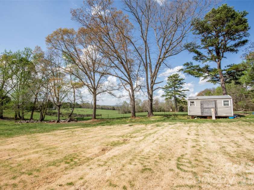 120 Mitch Road, Union Grove, NC 28689.  MLS# CAR4366198, YatesRealty ID 23343. 