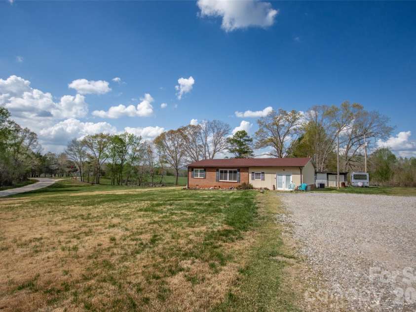 120 Mitch Road, Union Grove, NC 28689.  MLS# CAR4366198, YatesRealty ID 23343. 