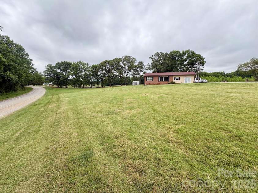 120 Mitch Road, Union Grove, NC 28689.  MLS# CAR4366198, YatesRealty ID 23343. 