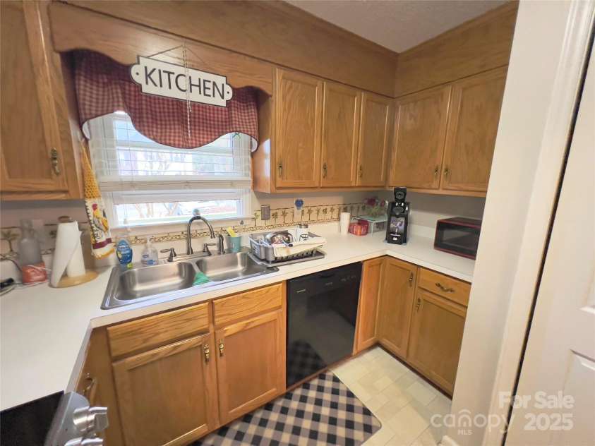 1217 Camelot Court, Lenoir, NC 28645.  MLS# CAR4241147, YatesRealty ID 23343. 