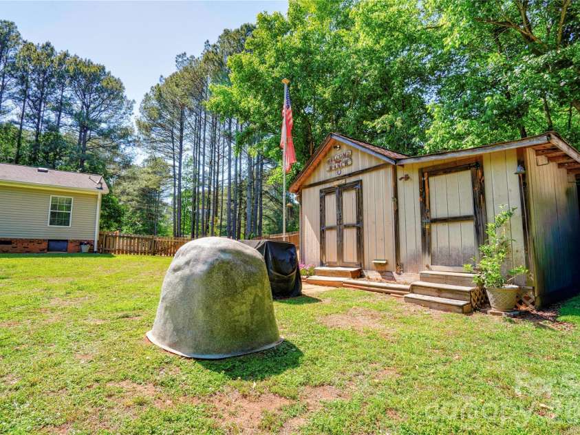 2160 Beth Haven Church Road, Denver, NC 28037.  MLS# CAR4382339, YatesRealty ID 23344. 