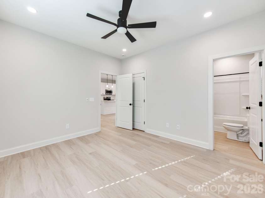 176 Whitetail Road, Statesville, NC 28625.  MLS# CAR4335614, YatesRealty ID 23345. 