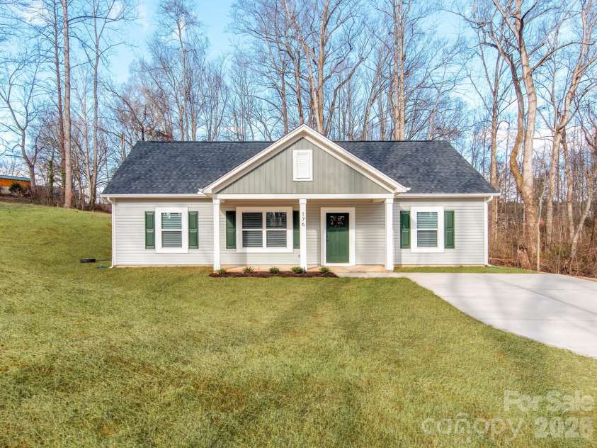 176 Whitetail Road, Statesville, NC 28625.  MLS# CAR4335614, YatesRealty ID 23345. 