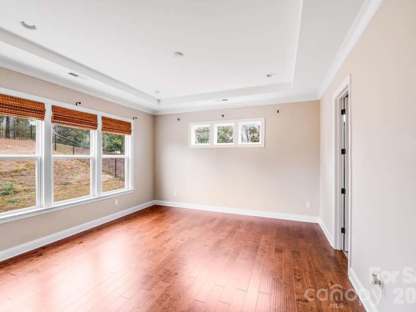 16004 Deer River Road, Charlotte, NC 28278.  MLS# CAR4327327, YatesRealty ID 23346. 