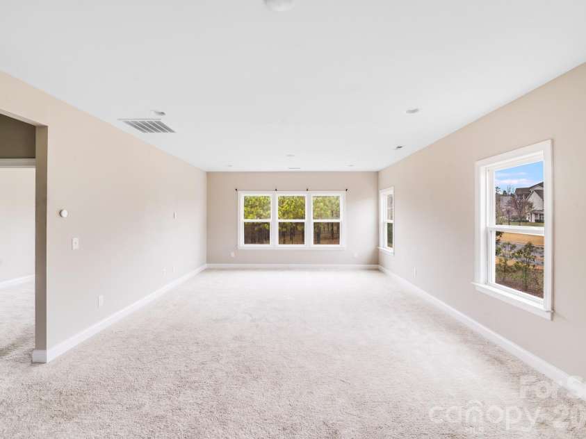 16004 Deer River Road, Charlotte, NC 28278.  MLS# CAR4327327, YatesRealty ID 23346. 