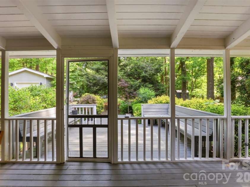 14236 Maple Hollow Lane, Mint Hill, NC 28227.  MLS# CAR4374729, YatesRealty ID 23347. 