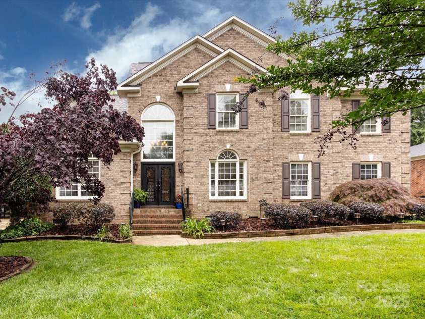 5621 Landale Court, Concord, NC 28027.  MLS# CAR4247242, YatesRealty ID 23347. 