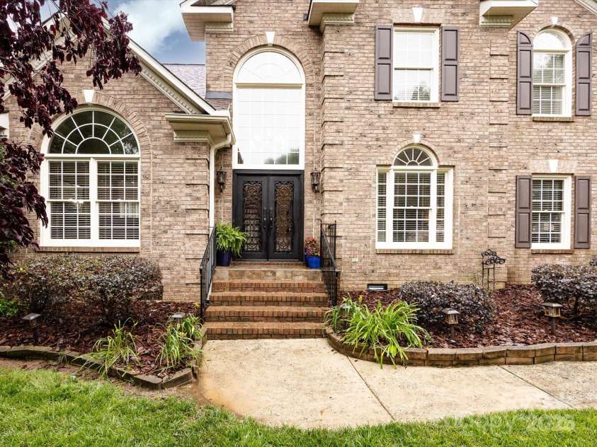 5621 Landale Court, Concord, NC 28027.  MLS# CAR4247242, YatesRealty ID 23347. 