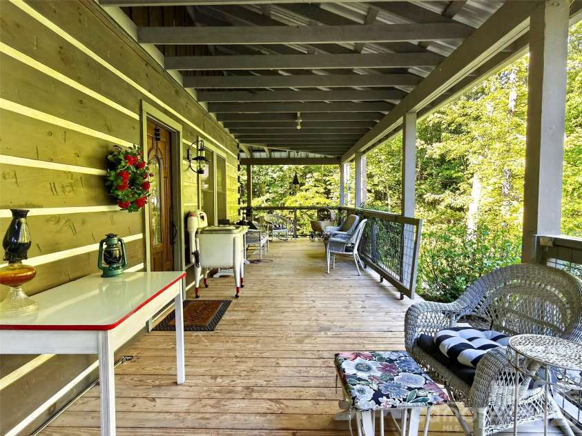 584 Clear Spring Trail, Nebo, NC 28761.  MLS# CAR4380699, YatesRealty ID 23348. 