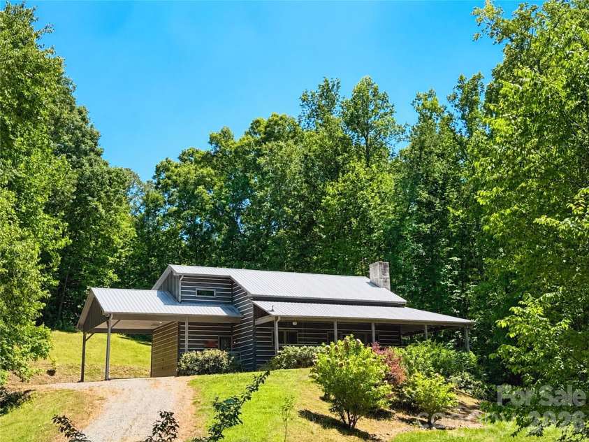 584 Clear Spring Trail, Nebo, NC 28761.  MLS# CAR4380699, YatesRealty ID 23348. 