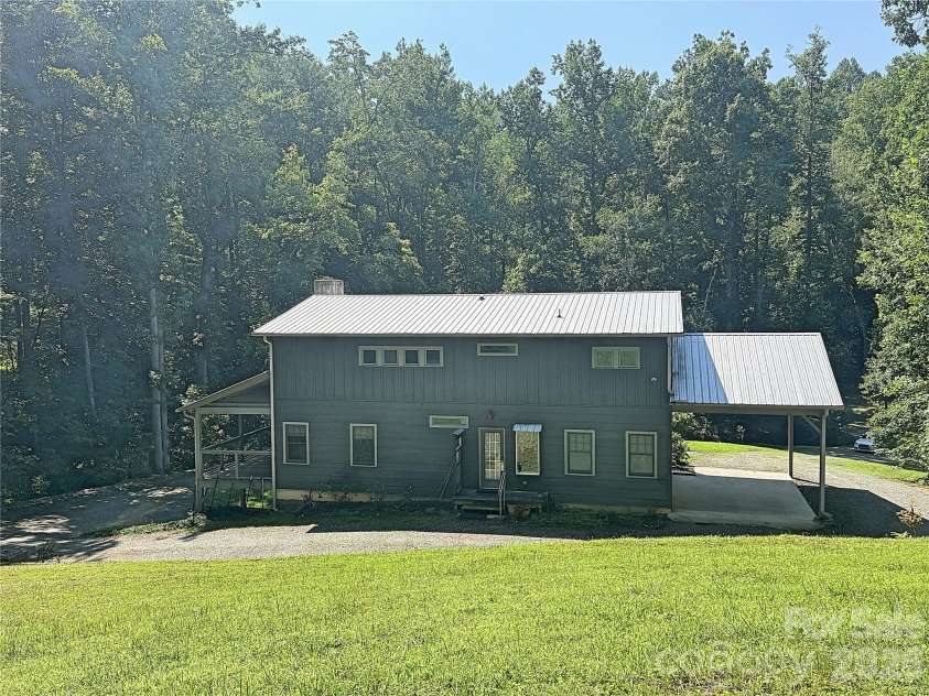 584 Clear Spring Trail, Nebo, NC 28761.  MLS# CAR4380699, YatesRealty ID 23348. 