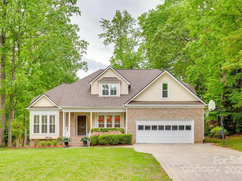 2345 Sparrow Drive, Rock Hill, SC 29732.  MLS# CAR4253356, YatesRealty ID 23349. 