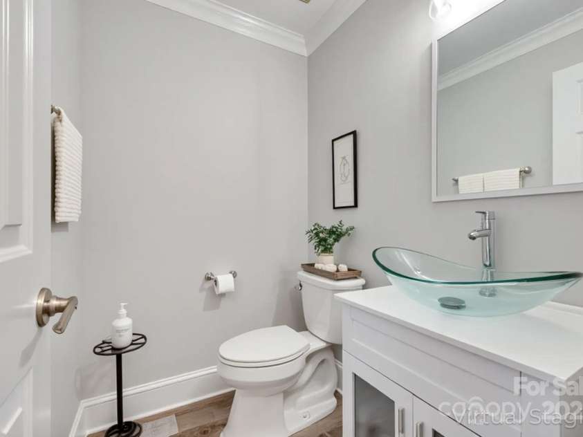 2345 Sparrow Drive, Rock Hill, SC 29732.  MLS# CAR4253356, YatesRealty ID 23349. Half Bath on Main