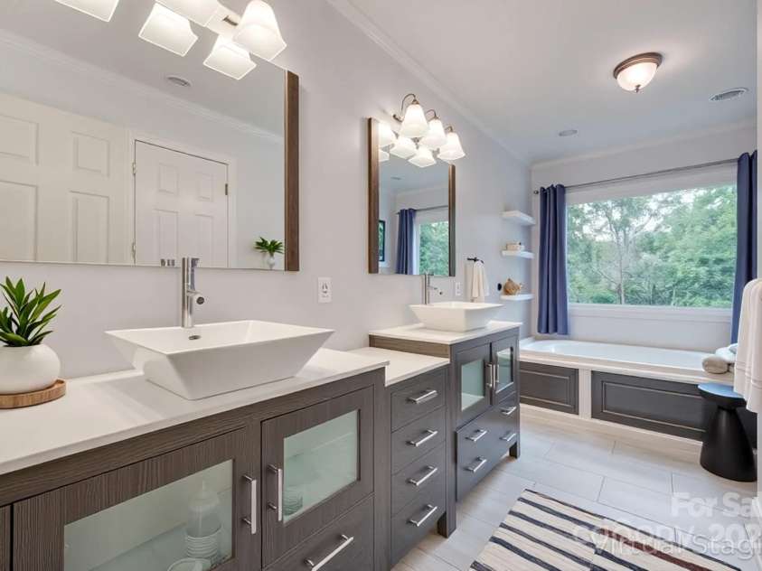 2345 Sparrow Drive, Rock Hill, SC 29732.  MLS# CAR4253356, YatesRealty ID 23349. Primary Bedroom En Suite Bath