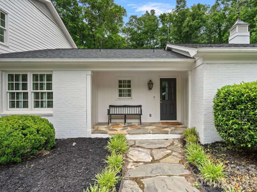 251 Ney Circle, Davidson, NC 28036.  MLS# CAR4377610, YatesRealty ID 23349. 