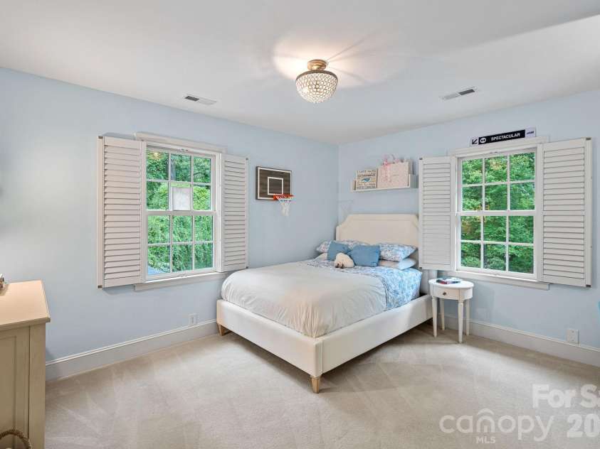 251 Ney Circle, Davidson, NC 28036.  MLS# CAR4377610, YatesRealty ID 23349. 