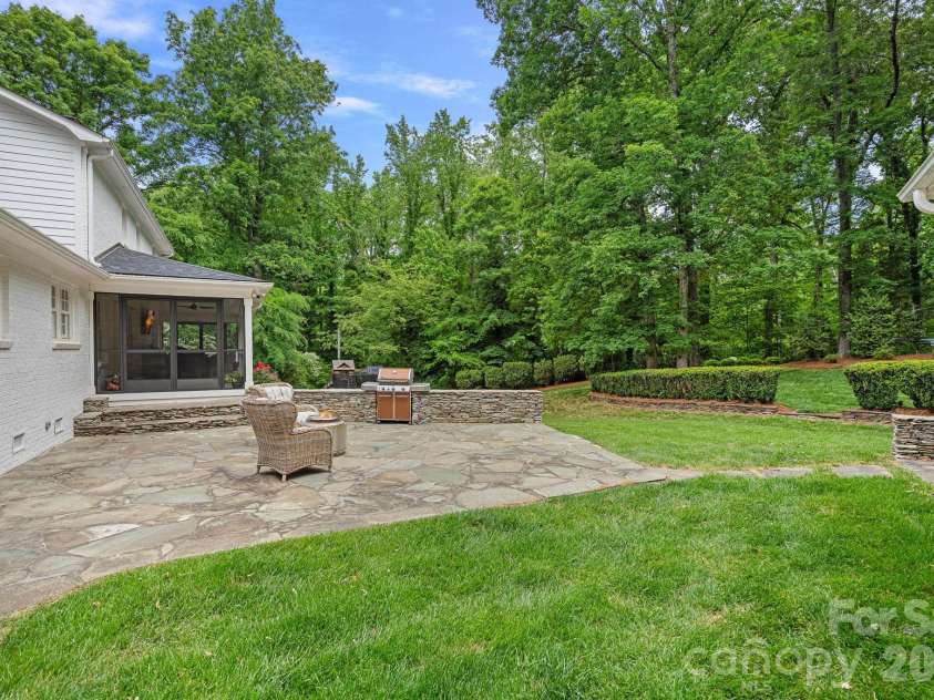 251 Ney Circle, Davidson, NC 28036.  MLS# CAR4377610, YatesRealty ID 23349. 