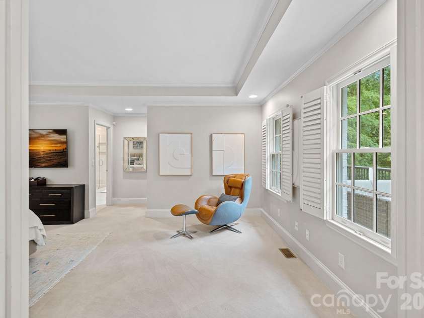251 Ney Circle, Davidson, NC 28036.  MLS# CAR4377610, YatesRealty ID 23349. First floor primary suite sitting area