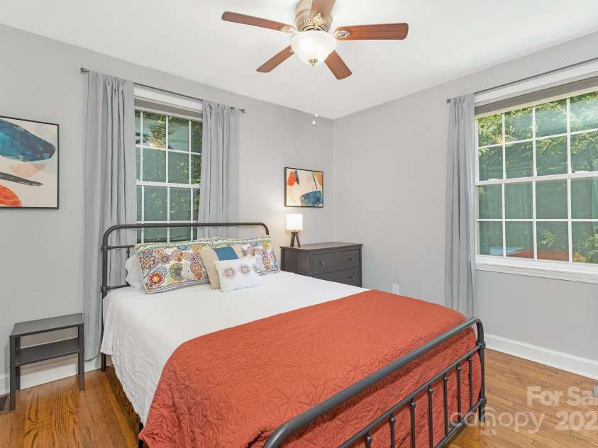 1100 Mona Drive, Charlotte, NC 28206.  MLS# CAR4253812, YatesRealty ID 23350. 