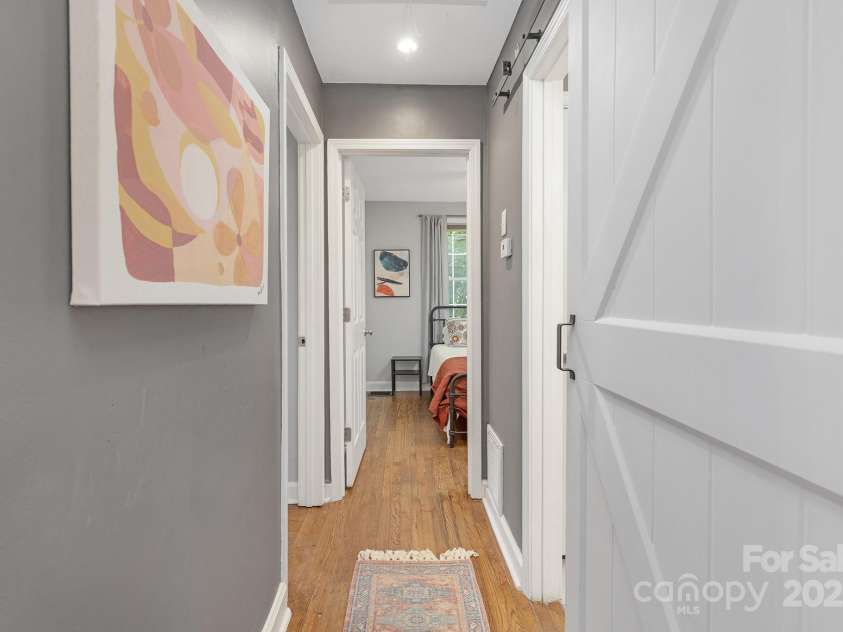 1100 Mona Drive, Charlotte, NC 28206.  MLS# CAR4253812, YatesRealty ID 23350. 