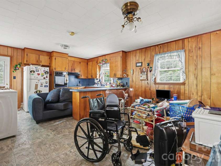 5401 Flat Creek Road, Heath Springs, SC 29058.  MLS# CAR4377998, YatesRealty ID 23350. 