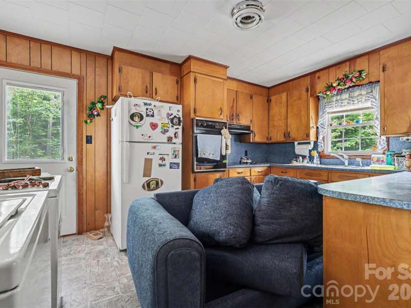 5401 Flat Creek Road, Heath Springs, SC 29058.  MLS# CAR4377998, YatesRealty ID 23350. 