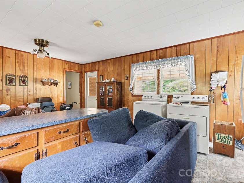5401 Flat Creek Road, Heath Springs, SC 29058.  MLS# CAR4377998, YatesRealty ID 23350. 