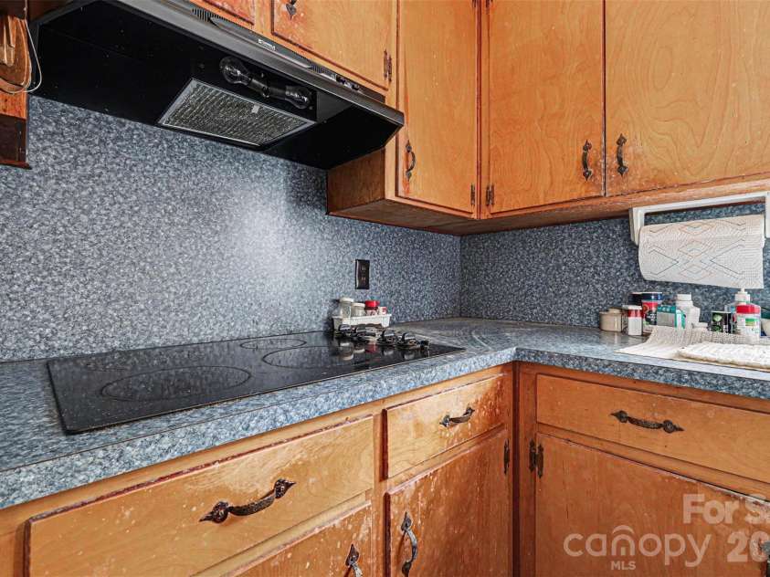 5401 Flat Creek Road, Heath Springs, SC 29058.  MLS# CAR4377998, YatesRealty ID 23350. 