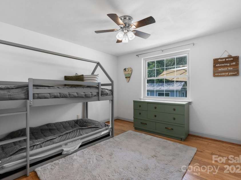 2623 13th Street, Hickory, NC 28601.  MLS# CAR4275094, YatesRealty ID 23351. 