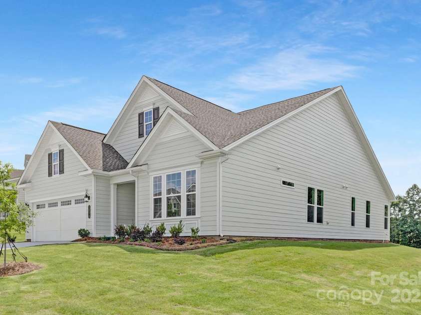 1074 Wylie Falls Lane, York, SC 29745.  MLS# CAR4309539, YatesRealty ID 23354. 