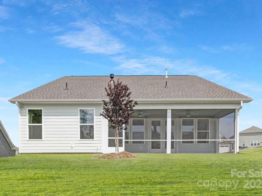 1074 Wylie Falls Lane, York, SC 29745.  MLS# CAR4309539, YatesRealty ID 23354. 