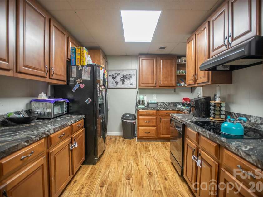 1202 Cannon Drive, Lenoir, NC 28645.  MLS# CAR4375052, YatesRealty ID 23354. 