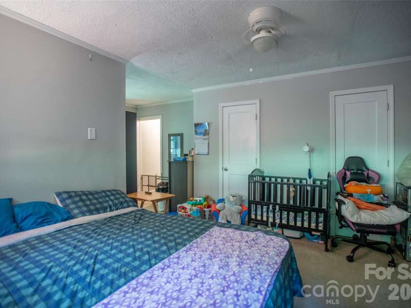1202 Cannon Drive, Lenoir, NC 28645.  MLS# CAR4375052, YatesRealty ID 23354. 