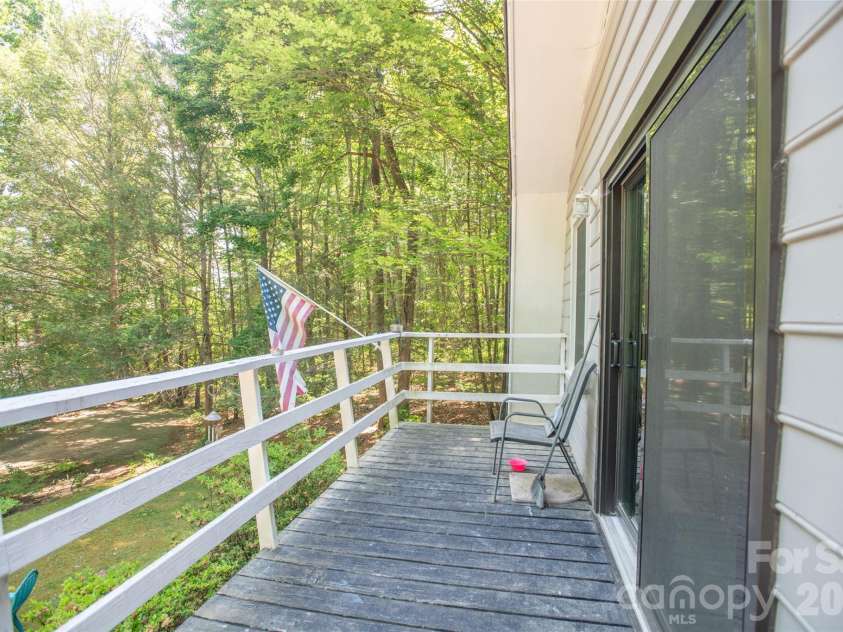 1202 Cannon Drive, Lenoir, NC 28645.  MLS# CAR4375052, YatesRealty ID 23354. 