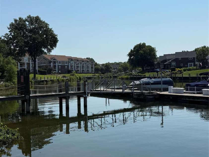 18511 Harborside Drive, Cornelius, NC 28031.  MLS# CAR4274110, YatesRealty ID 23355. 