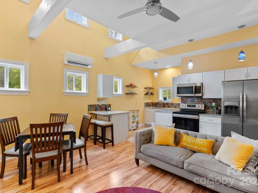266 Manila Street, Asheville, NC 28806.  MLS# CAR4266266, YatesRealty ID 23356. 
