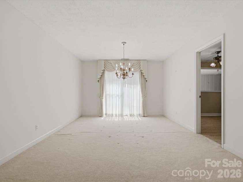 1020 Longreen Drive, Kernersville, NC 27284.  MLS# CAR4379310, YatesRealty ID 23357. 