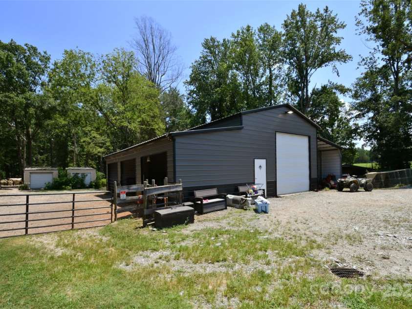 265 St Matthews Church Road, Salisbury, NC 28146.  MLS# CAR4311071, YatesRealty ID 23357. 